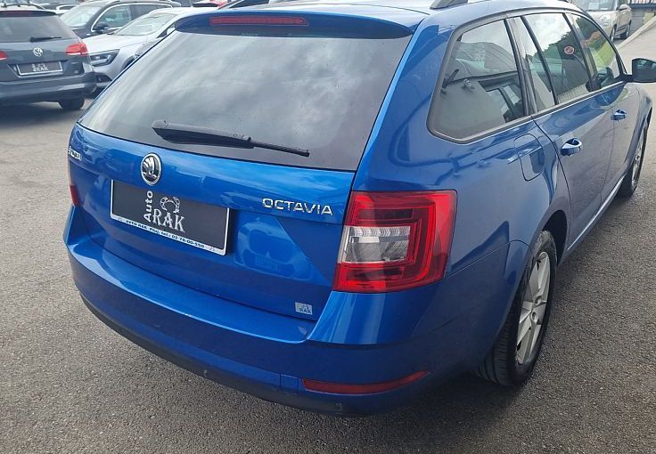 Zunanja slika - Škoda Octavia - Combi 2.0 TDI Ambition DSG 1.LASTNIK. SERVISNA - 6