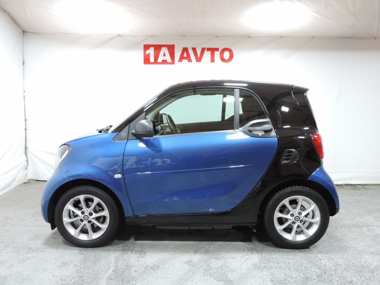 Zunanja slika - Smart Smart fortwo - 60 kW 82 KM electric drive - 8