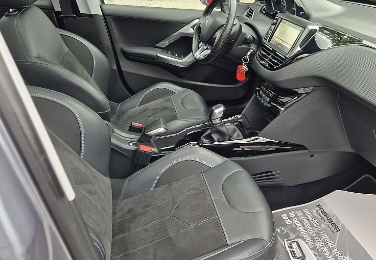 Zunanja slika - Peugeot 2008 - 1.2 Turbo 110ks CROSSWAY °ALKANTARA °KAMERA °GRIP - 12