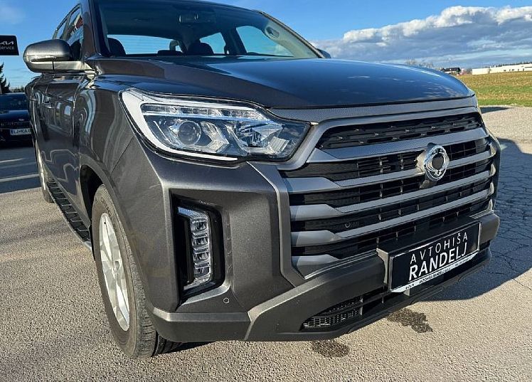 Zunanja slika - KG Mobility Musso - GRAND 2.2 XDi Ultimate 4WD - 1