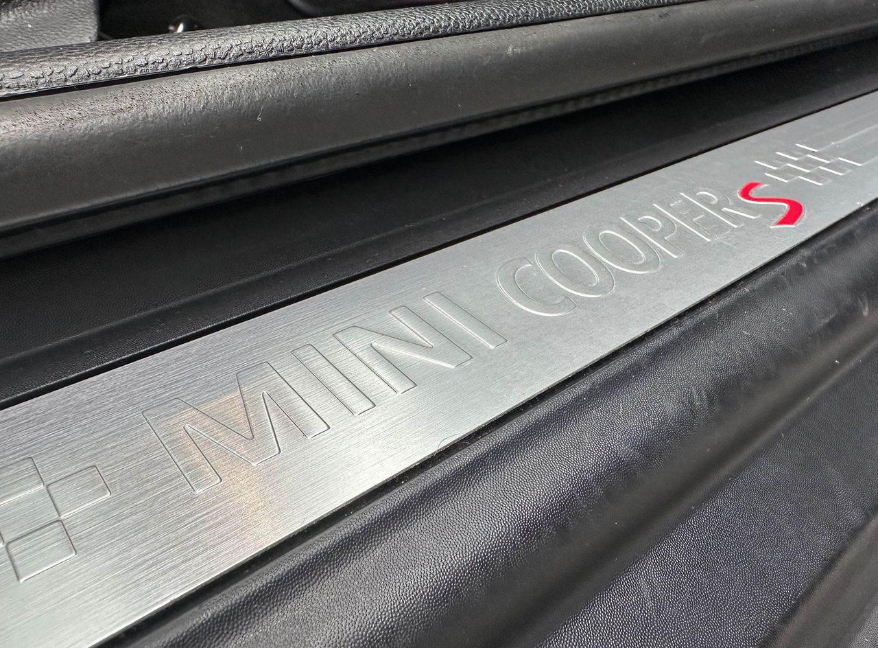 Zunanja slika - MINI Cooper - S AVT-BRITISH GREEN-PANAROMA-LED-16+18COL-NAVI-H K - 14