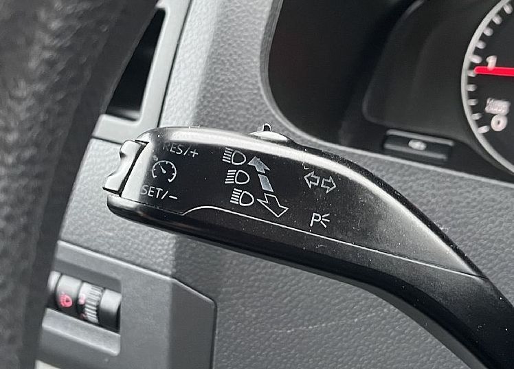 Zunanja slika - VW Transporter - N1 TOVORNO-TEMPOMAT-KLIMA-RADIO-ALU 16 COL - 10