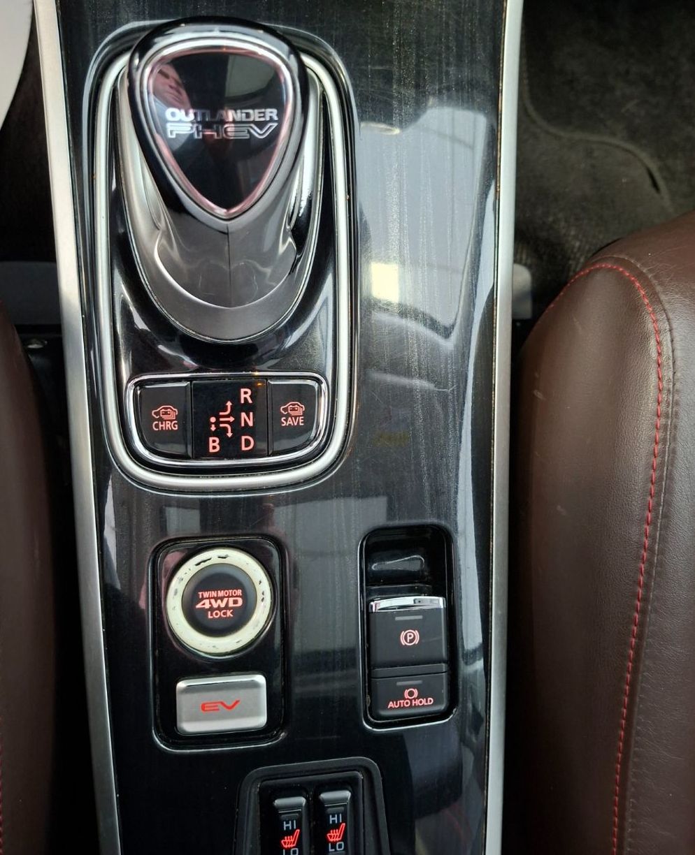 Zunanja slika - Mitsubishi Outlander - PHEV 4WD 2.0 Instyle Navi+ Avt.-SLO-ODLIČEN- - 11