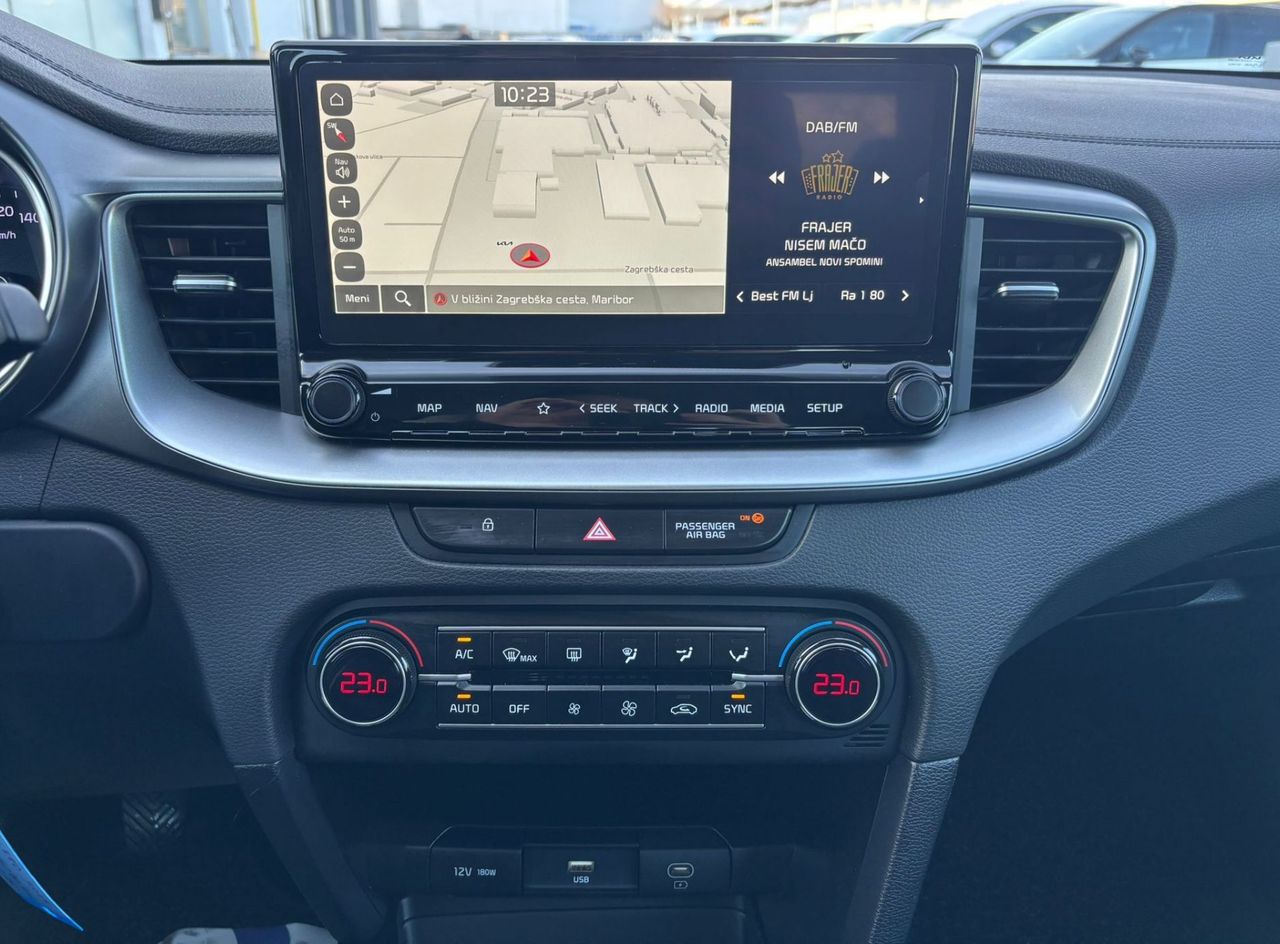 Zunanja slika - KIA Ceed - 1.0 T-GDi LX Champion+ KAMERA-TEMPOMAT-DAB+ - 14