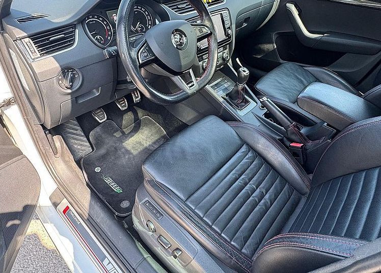 Zunanja slika - Škoda Octavia - RS 2.0 TDI 184ks °PANORAMA° °18-COL° - 6