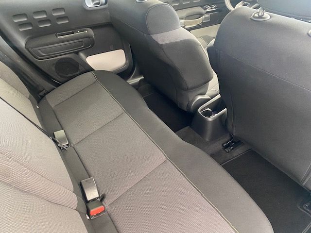 Notranja slika - Citroën C3 - 1,2 PureTech 83 Feel Pack - 12