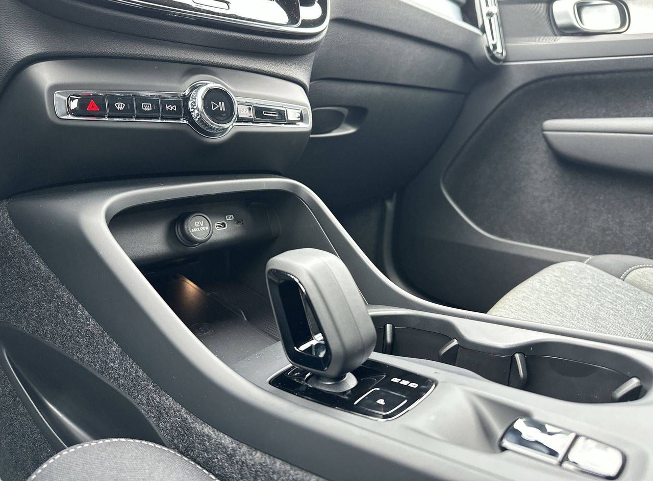 Zunanja slika - Volvo XC40 - B3 P Core DCT - 19