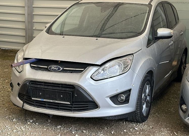 Zunanja slika - Ford C-MAX - 1.0 EcoBoost 92 kW  125 KM . M6 Titanium - 3