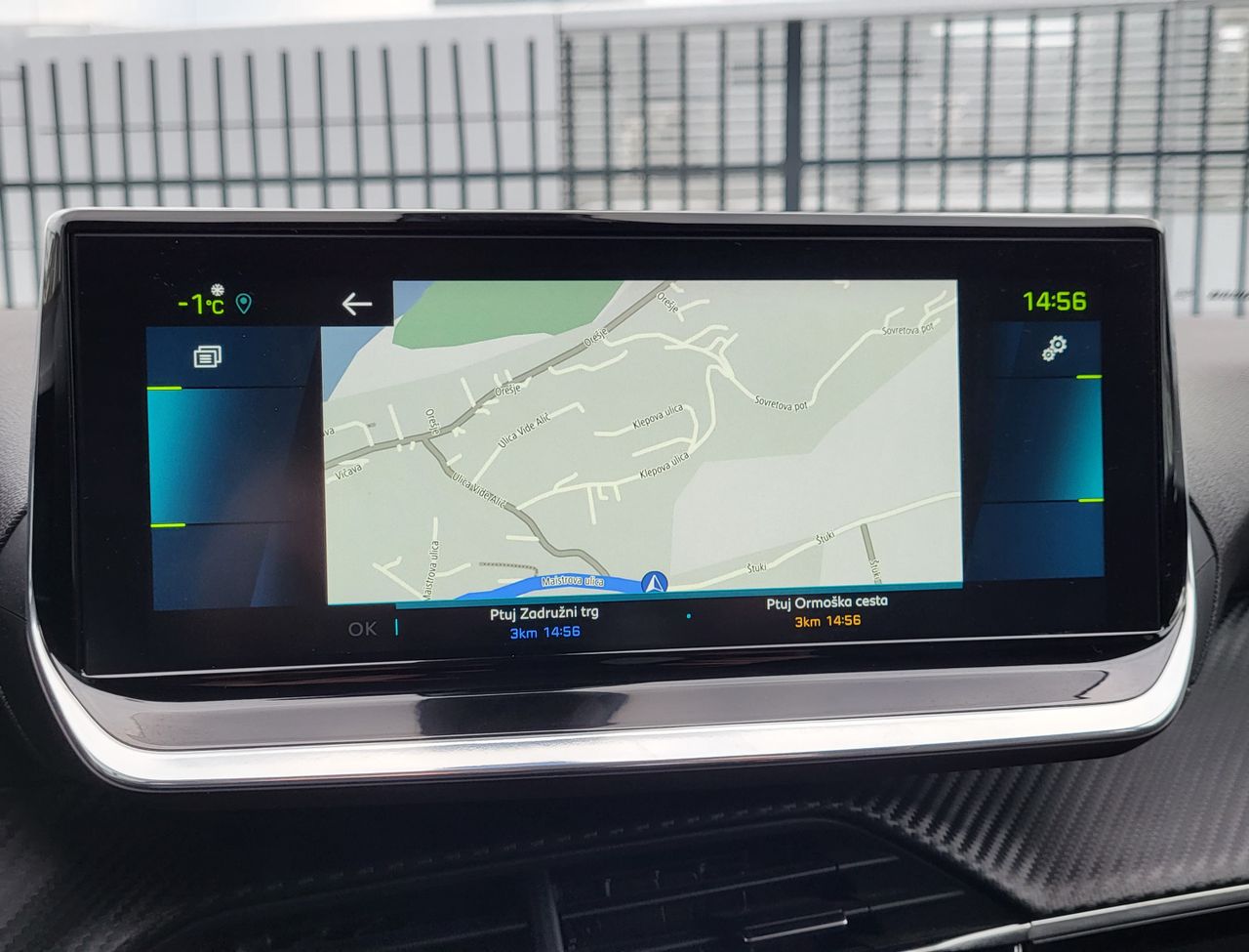 Zunanja slika - Peugeot 2008 - e- Allure - 14