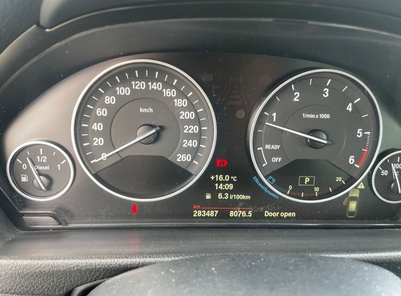 Zunanja slika - BMW Serija 3 - Gran Turismo: 320d xDrive NAVI.PDC.XSENON.VLEČNA NAPRAVA - 9