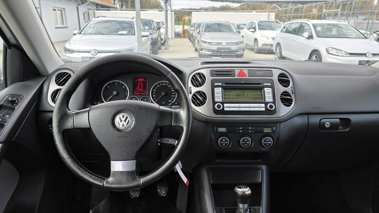 Zunanja slika - VW Tiguan - 2,0 TDI 4motion SLO KLJUKA PARK ASSIST ALU... - 8