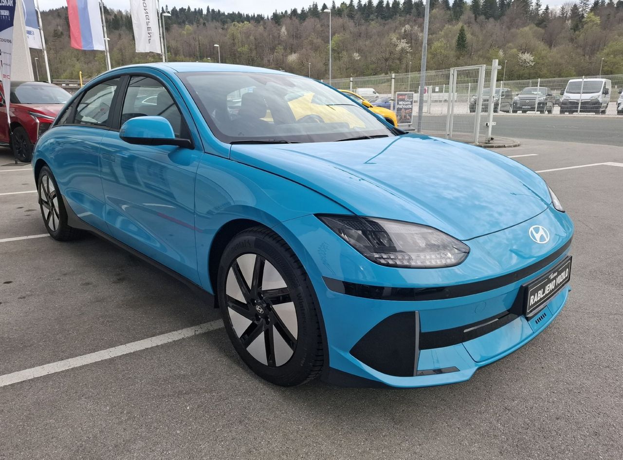 Zunanja slika - Hyundai Ioniq 6 - EV 53 kWh - 3.000€ SUBVENCIJE + BOGATA OPREMA - 3