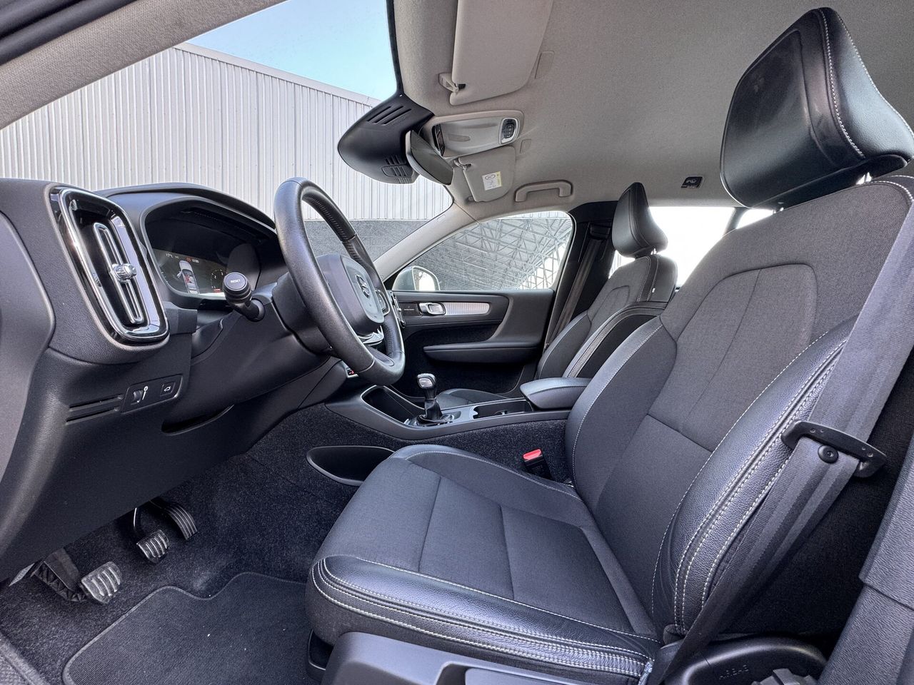 Zunanja slika - Volvo XC40 - 2.0 TD 150KM D3 MOMENTUM-LED-HARMAN KARDON-NAVI - 8