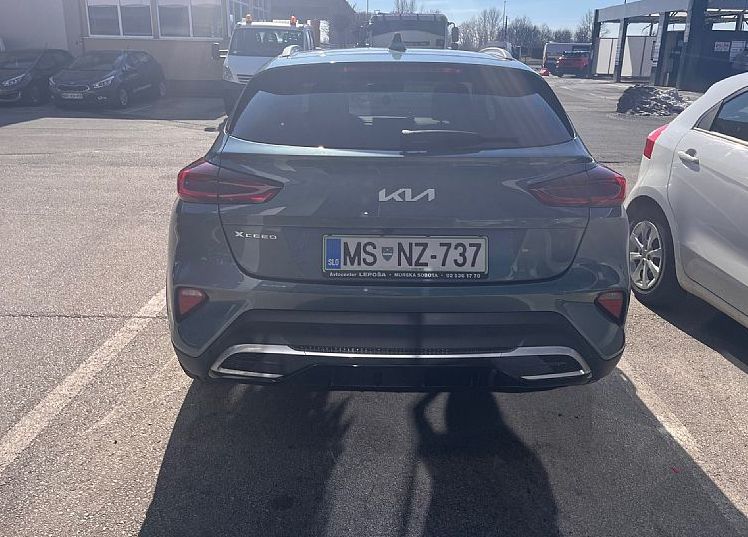 Zunanja slika - KIA XCeed - 1.5 T-GDi LX Prime ISG. M T 118 kW - 7