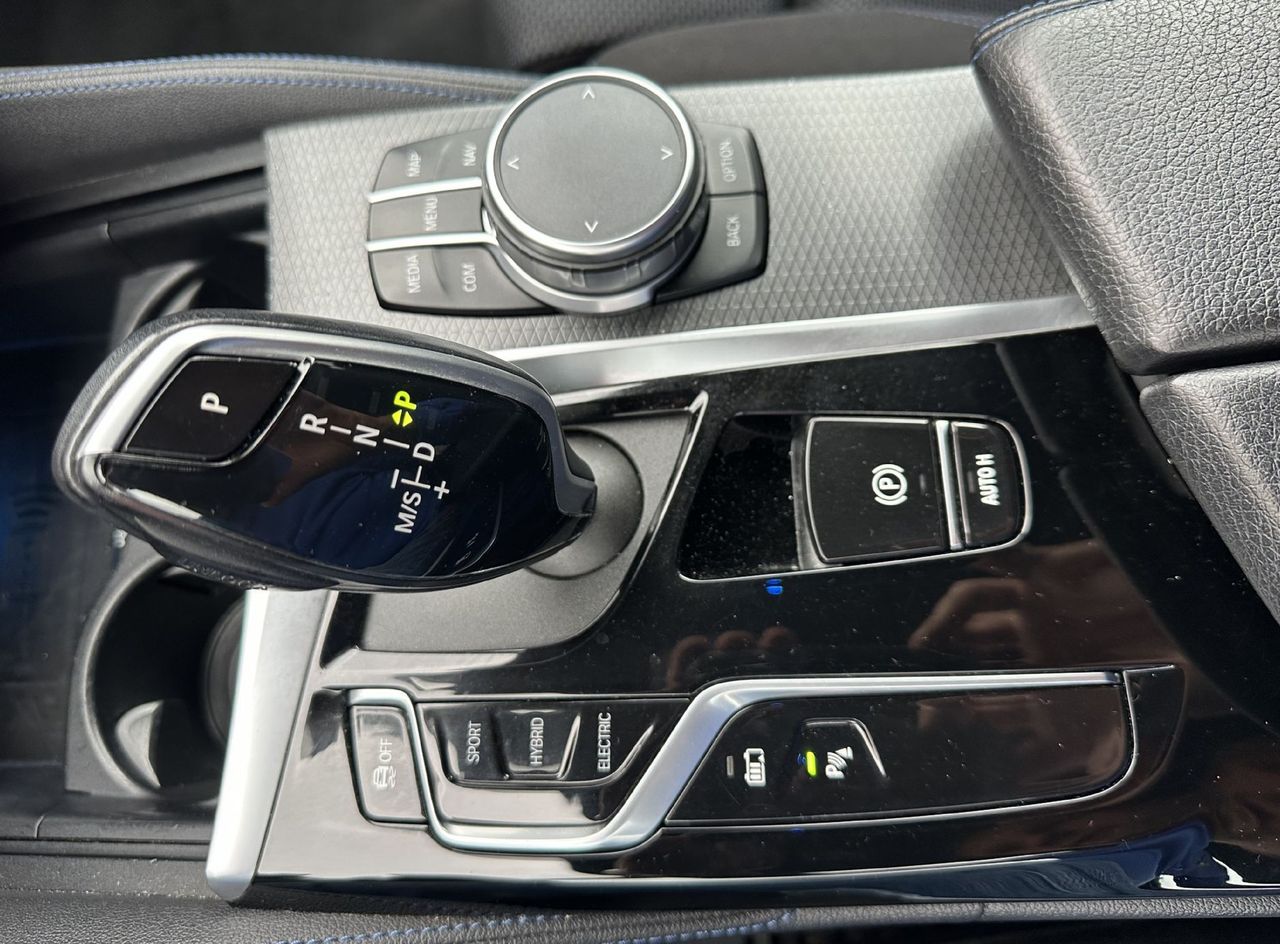 Zunanja slika - BMW Serija 5 - Touring: 530e  Avt.M Sport.4X4.NEMŠKI+4ALU.KAMERA.LED.AC - 13