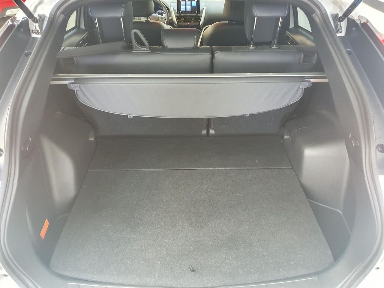 Zunanja slika - Mitsubishi Eclipse - Cross 4WD 2,4 PHEV Instyle+ CVT - 9