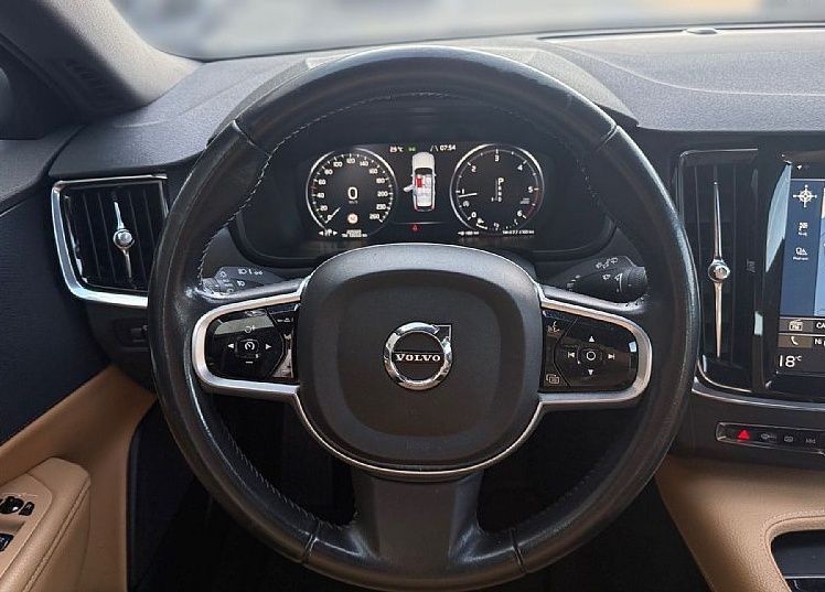 Zunanja slika - Volvo V90 Cross Country - D4 AWD AUT Edition Pro NAVI KLJUKA KAMERA - 9