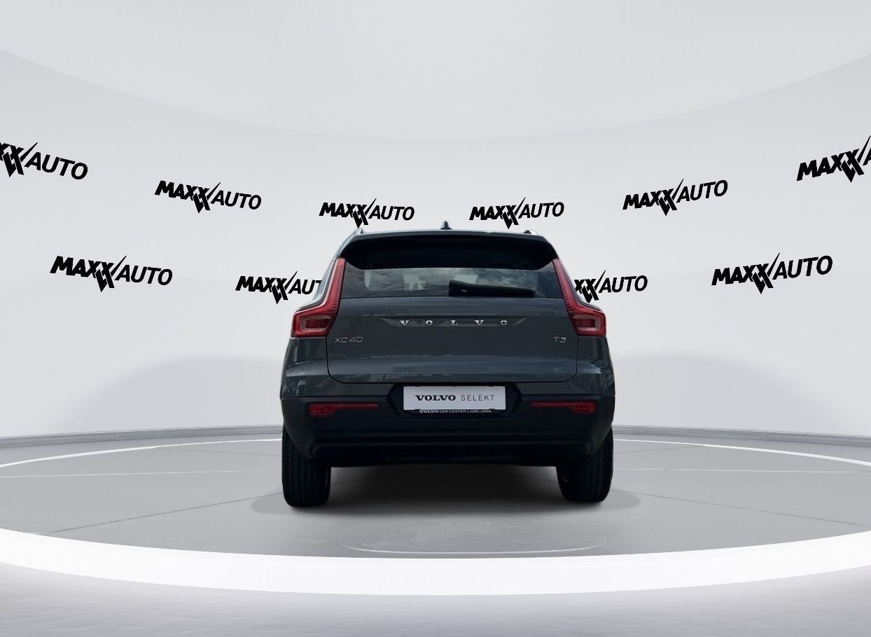 Zunanja slika - Volvo XC40 - T3 AT - 6
