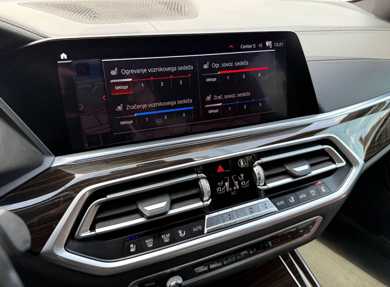 Zunanja slika - BMW X5 - serija : xDrive30d M-SPORT SLO FULL LED ZRAČNO ACC ALU21 - 14