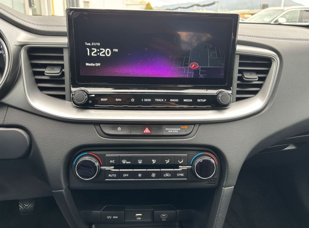 Zunanja slika - KIA Ceed - SW 1.5 T-GDi LX Champion+ ISG. M T 103 kW - 14