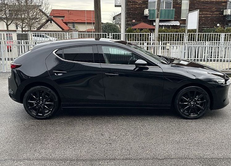 Zunanja slika - Mazda Mazda3 - G140 NAGISA - 4