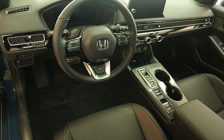 Zunanja slika - Honda Civic - 2.0 Hibrid MY26 Advance CVT - 6