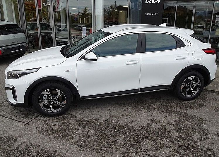 Zunanja slika - KIA XCeed - 1.6 T-GDi LX SMART ISG 7DCT + ZIMSKE GUME + 30° - 3