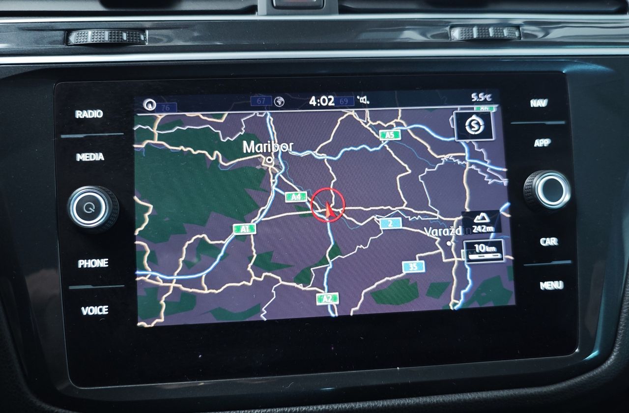 Zunanja slika - VW Tiguan - 2.0 TDI SCR BMT Comfort Edition 110kW DSG NAVI ACC - 12