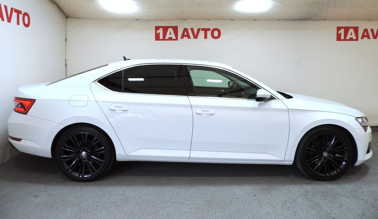 Zunanja slika - Škoda Superb - 1,5 TSI Style DSG - 4