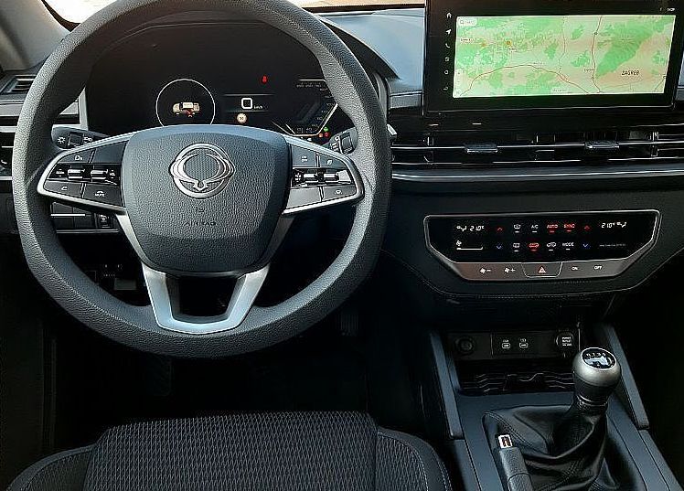 Zunanja slika - KG Mobility Musso - 2.2  Grand 2.2 XDi Venture + 4WD M T - 8