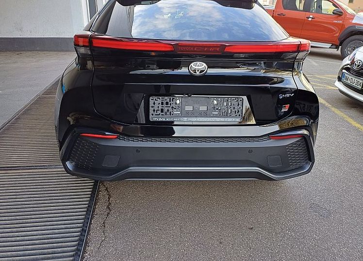 Zunanja slika - Toyota C-HR - 2.0 hibrid  HEV  GR SPORT PREMIERE - 3