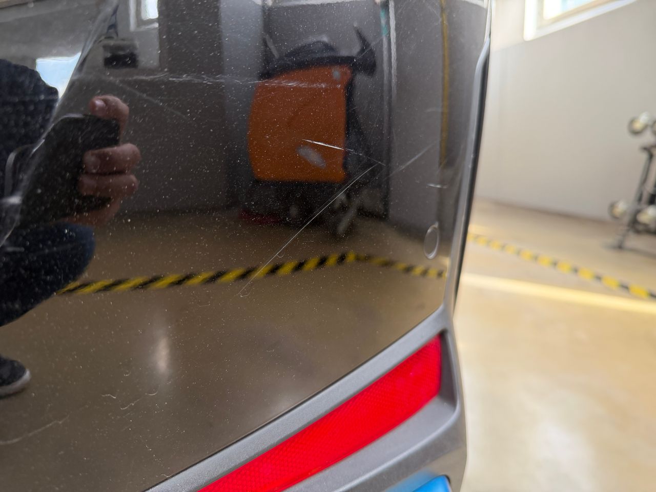 Slika poškodbe - BMW i4 - BMW - 58