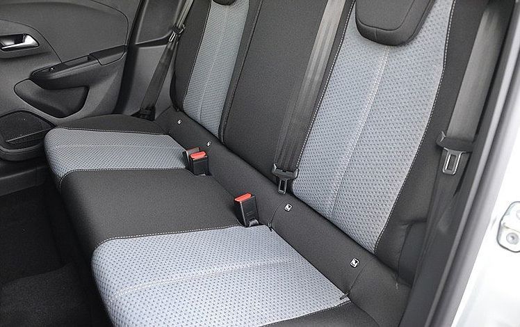 Zunanja slika - Opel Corsa - 1.2 TURBO 74KW EDITION akcijska cena - 8