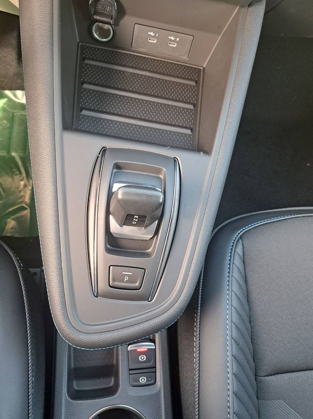 Zunanja slika - Renault Captur - TCe 140 EDC esprit Alpine - 9