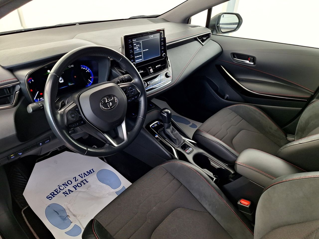 Zunanja slika - Toyota Corolla - Executive Hybrid Dynamic Force - 3