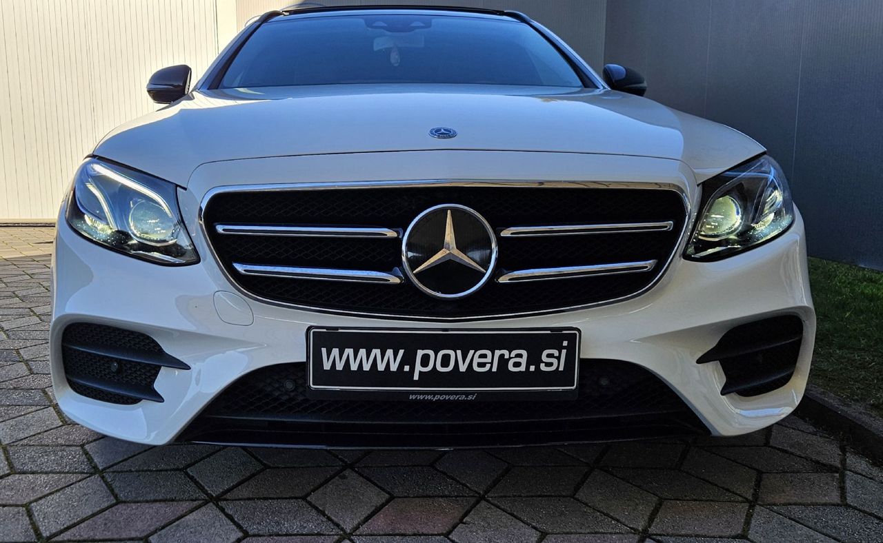 Zunanja slika - Mercedes-Benz E-Razred - E 220 d AMG line+ACC+PANO+MULTIBEAM+USNJE+PRIKLOP+ - 16