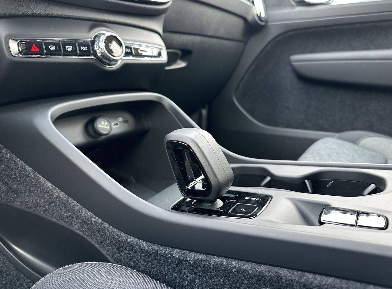 Zunanja slika - Volvo XC40 - B3 P Core Avt. - 18