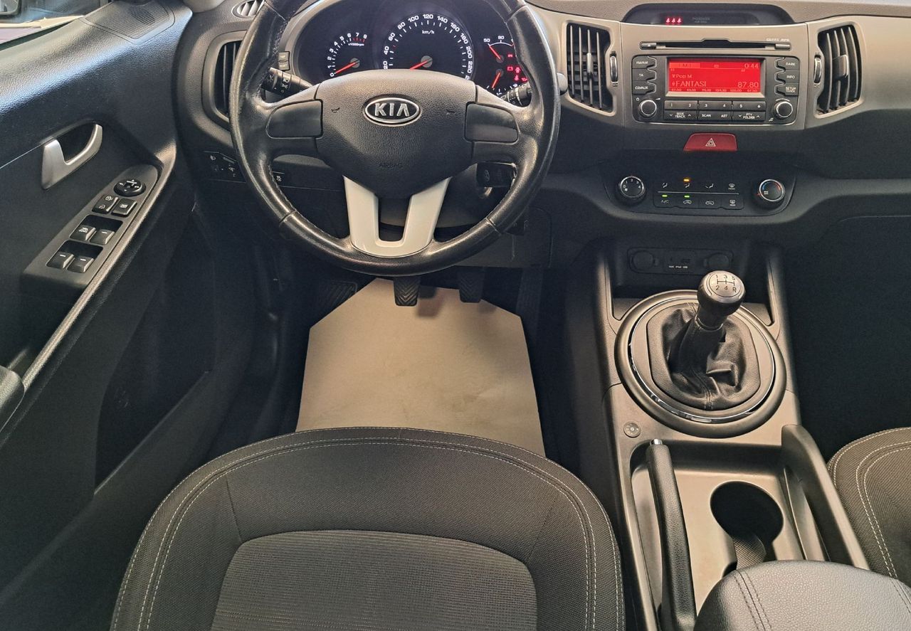 Zunanja slika - KIA Sportage - 2.0 bencinski 120kW Urban-HITRI KREDIT-ODLIČEN- - 8