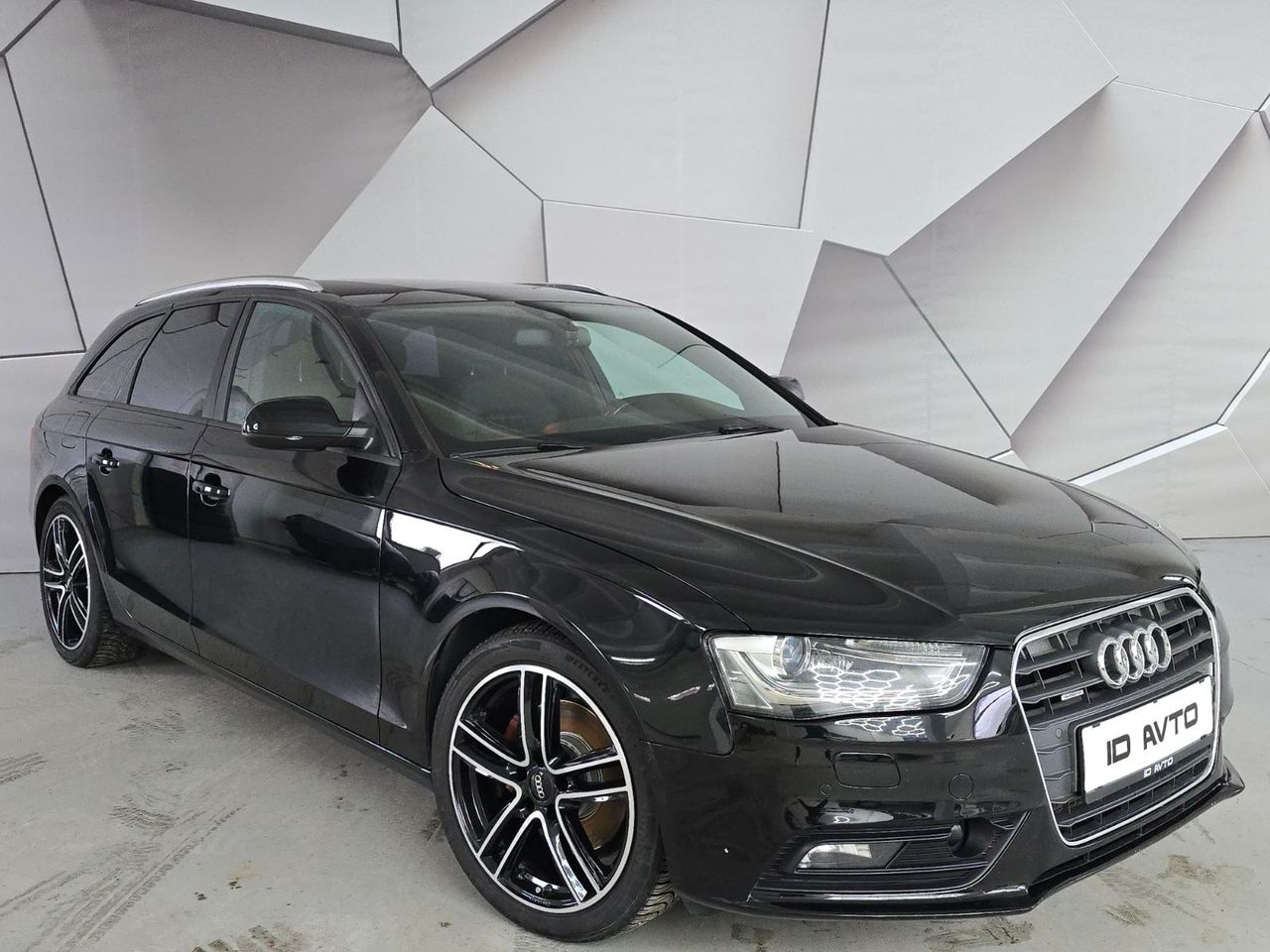 Zunanja slika - Audi A4 - Avant 2,0 TDI - 1