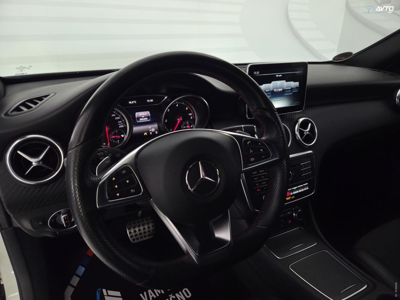 Notranja slika - Mercedes-Benz A-Razred - A 200 d 4MATIC AMG Line Avt. - 15