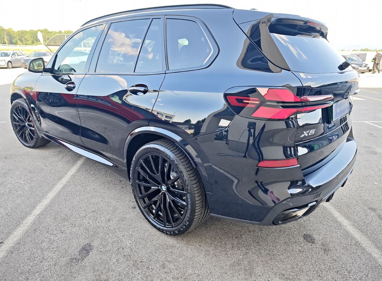 Zunanja slika - BMW X5 - serija : xDrive30d M PRO ICONIC HEAD UP PANO KAM360 22COL - 4