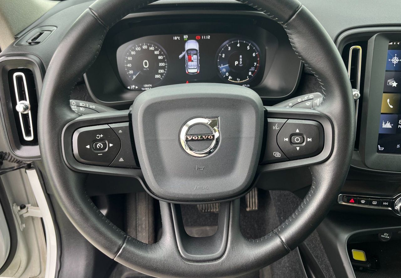 Zunanja slika - Volvo XC40 - T3 Momentum Avt. ACC. LED. NAVI. VZR. KAM. - 12