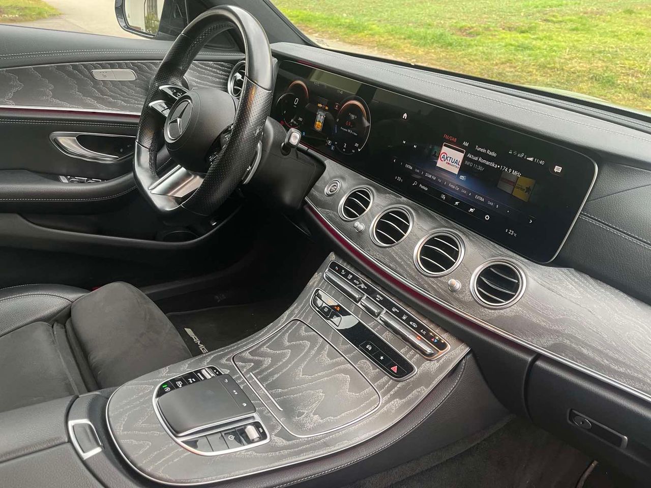 Zunanja slika - Mercedes-Benz E-Razred - E220d AMG WIDE MULTIBEAM WEBASTO PRIKLOP ALU20 - 12