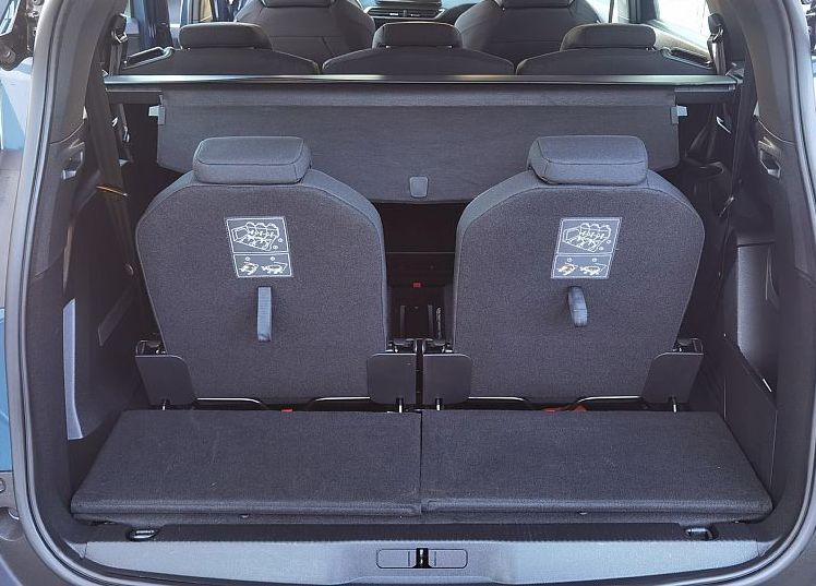 Zunanja slika - Peugeot 5008 - 1.5HDI Active EAT8 LED•TEMP•LANE•7-SED•KAMERA•17C• - 8