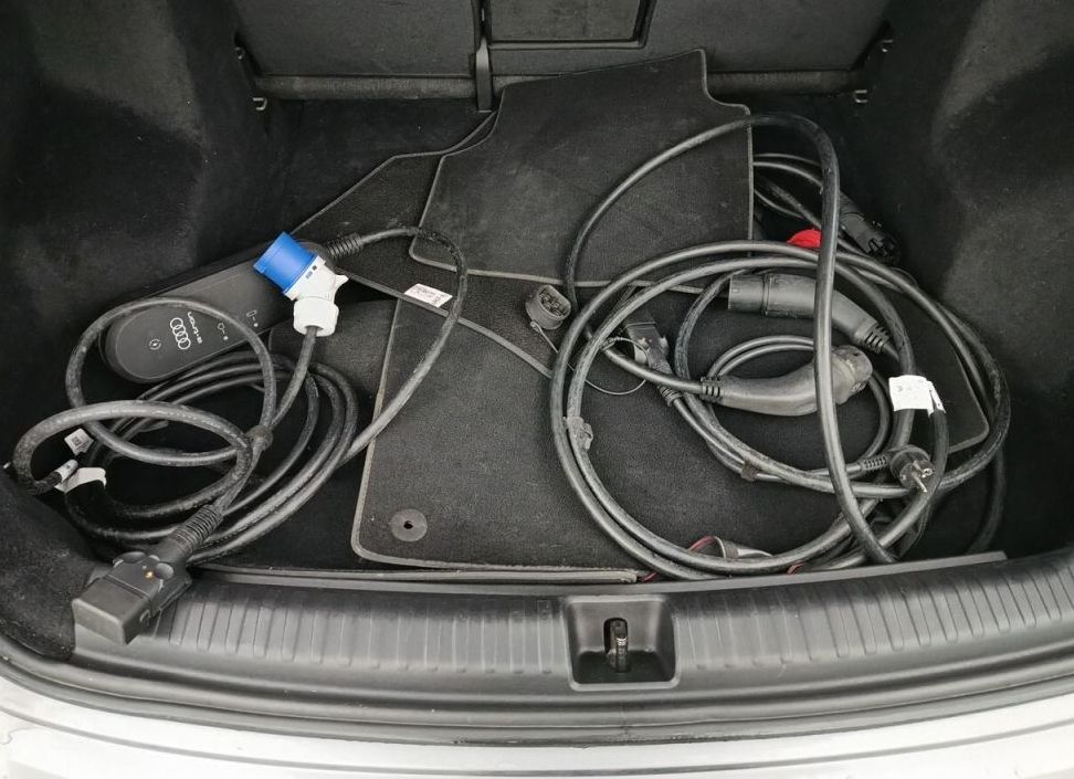 Zunanja slika - Audi Q4 - e-tron  E-TRON 40 82kWh.S line.LUKSENBURG.ACC.KAMER.LED - 12