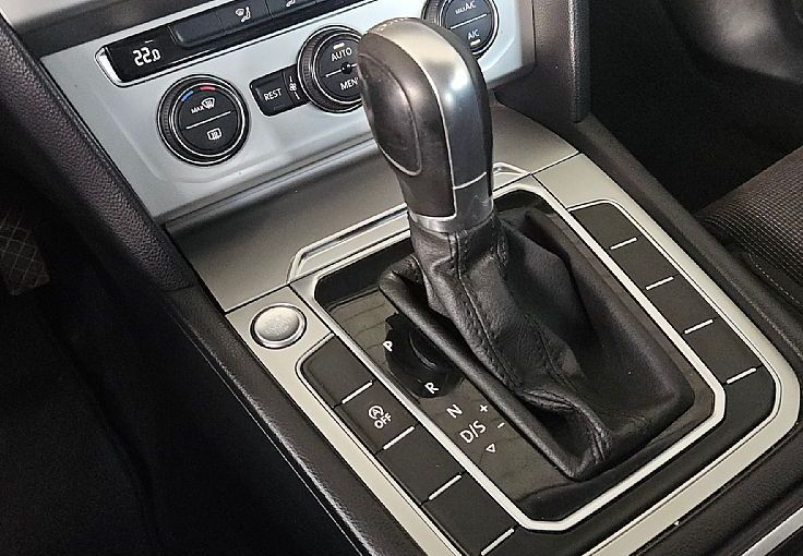 Zunanja slika - VW Passat - Variant 1.6 TDI DSG 120ks °FULL LED° °NAVIGACIJA° - 11