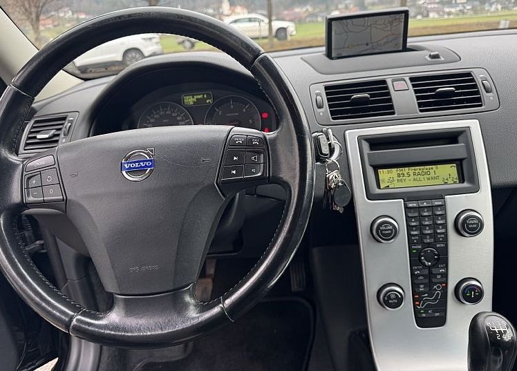 Zunanja slika - Volvo C30 - DRIVe MOMENTUM +velik servis + letna platišča - 8