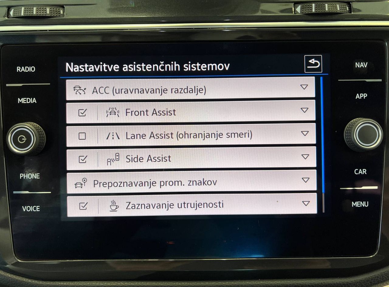 Zunanja slika - VW Tiguan - 2.0TDI-DSG-IQ-LED-KAM-ACC-VIRTUAL-MRTVI-KOT-KEYL.. - 15