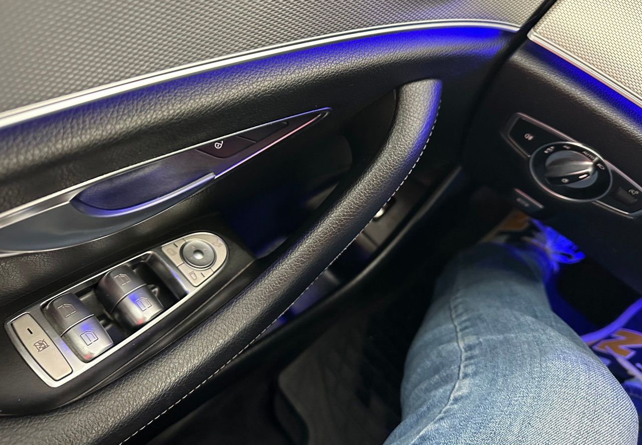 Zunanja slika - Mercedes-Benz E-Razred - E 220 d Avantgarde Avt.KAMERA.NAVI.USNJE.LED - 4