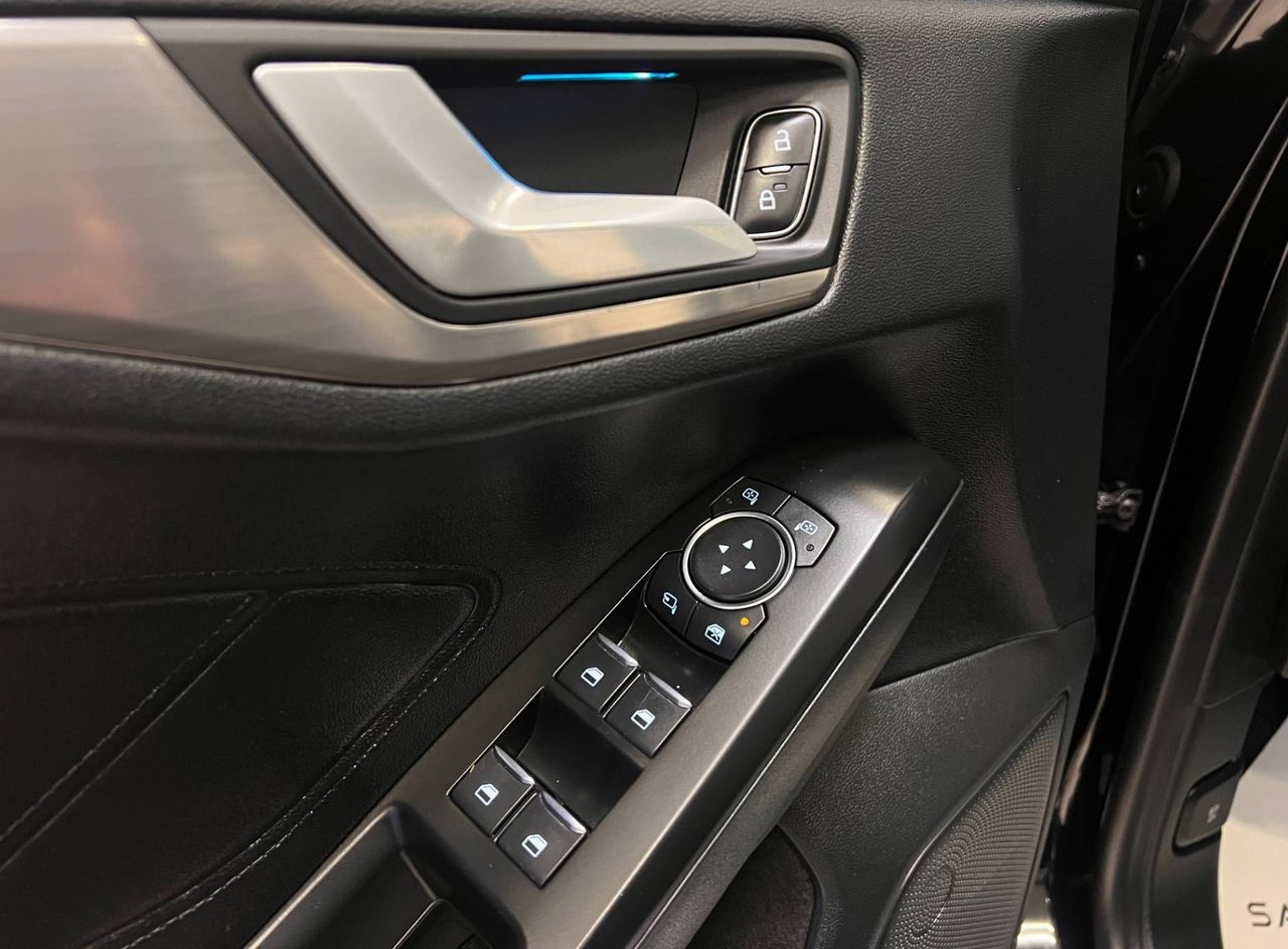 Zunanja slika - Ford Focus - 1.5-TITANIUM-LED-NAVI-2X-PDC-LINE-ASS-TEMPOMAT - 20